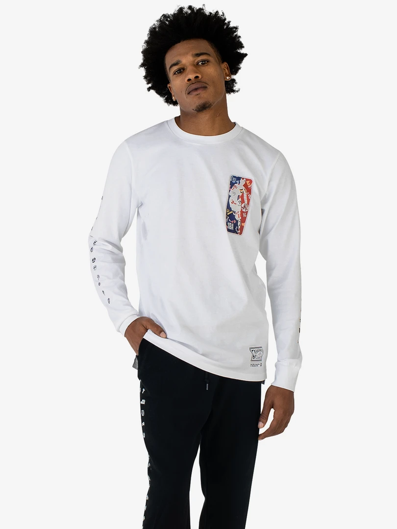 The Loyalist Basketball Hank Willis Thomas 'That's Game' White Long Sleeve T-Shirt 5 The Loyalist Basketball Hank Willis Thomas 'That's Game' White Long Sleeve T-Shirt