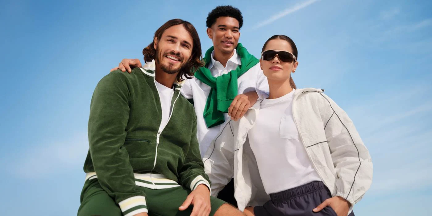 FlexFit Shop -FlexFit Shop ll plu sports group grass homepage hero banner